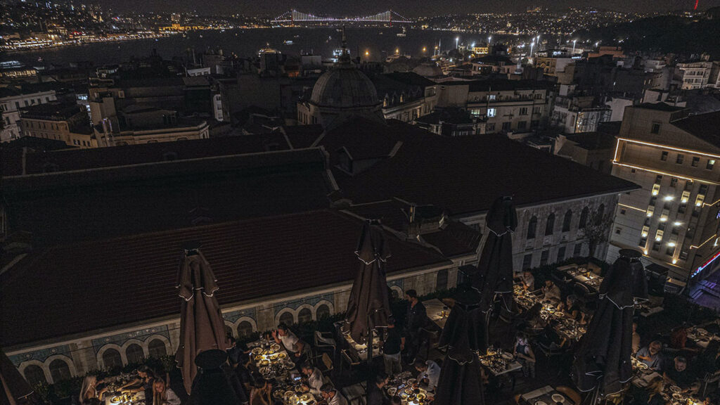 Roof Mezzepotamia overlooking the Golden Horn at night