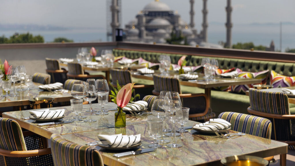 Sentez Restaurant terrace in Sultanahmet