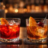 Negroni ve Old Fashioned kokteylleri