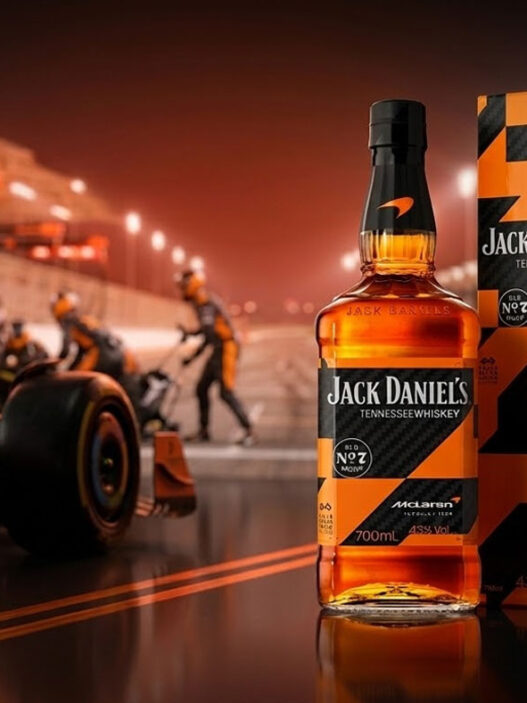 Jack Daniels ve McLaren Racing 2026 sınırlı üretim F1 viski şişesi