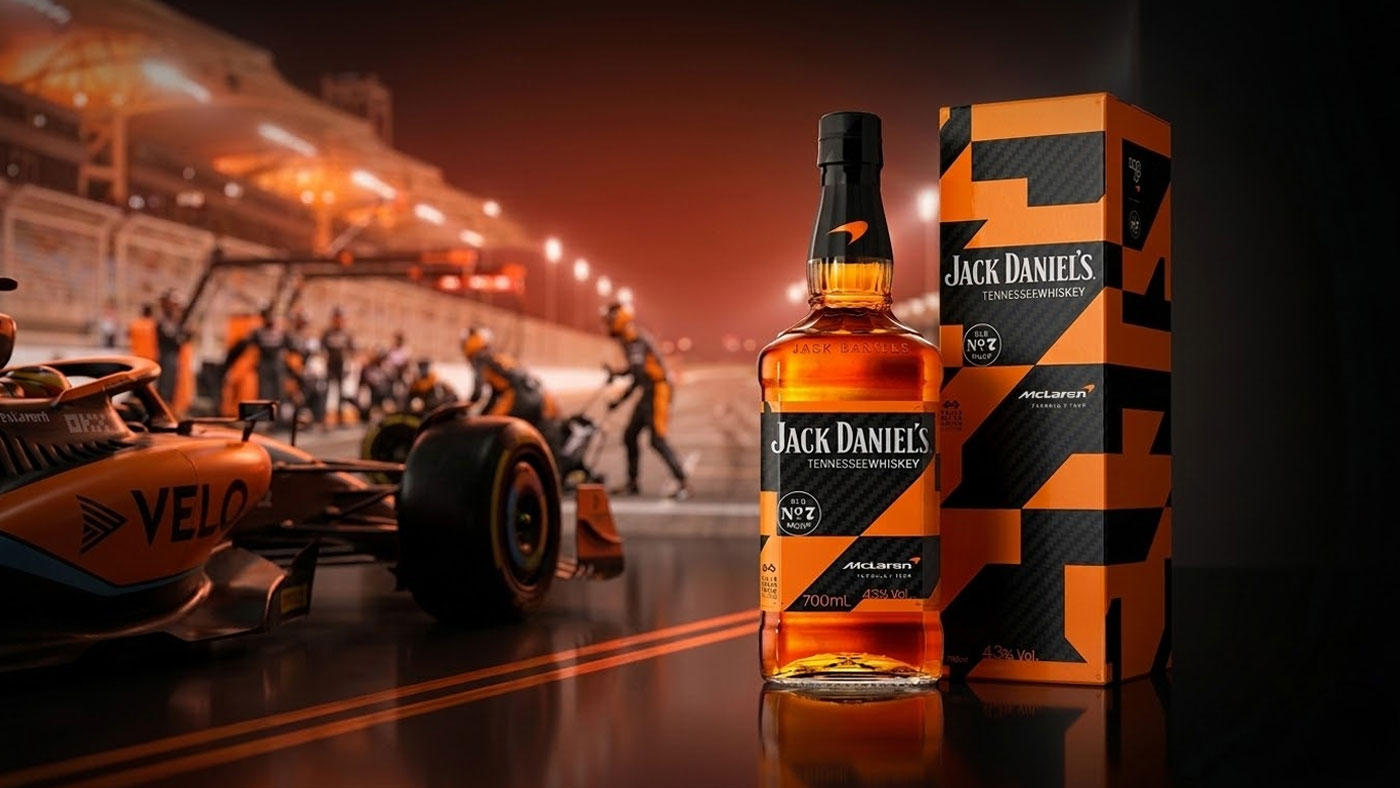 Jack Daniels ve McLaren Racing 2026 sınırlı üretim F1 viski şişesi