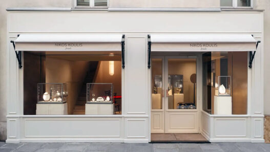 Nikos Koulis Paris