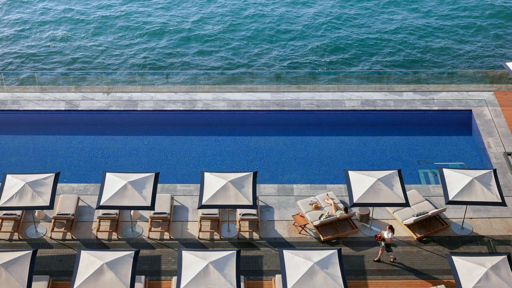 The Peninsula Istanbul Havuzu